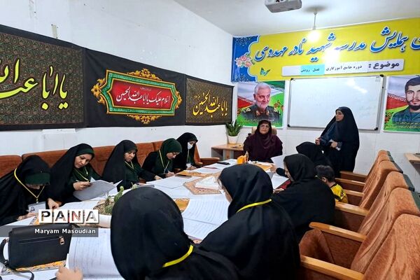 اولین دوره جامع آموزگاری فصل رویش در دشتستان