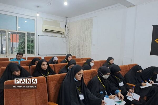 اولین دوره جامع آموزگاری فصل رویش در دشتستان