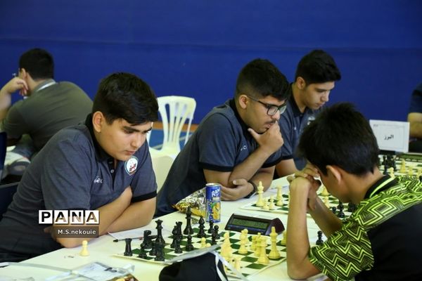 آغاز مسابقات  شطرنج دانش‌آموزی در شهرکرد