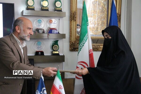 مراسم تقدیر از خبرنگار دانش‌آموزان پانا استان خراسان جنوبی به‌مناسبت روز خبرنگار