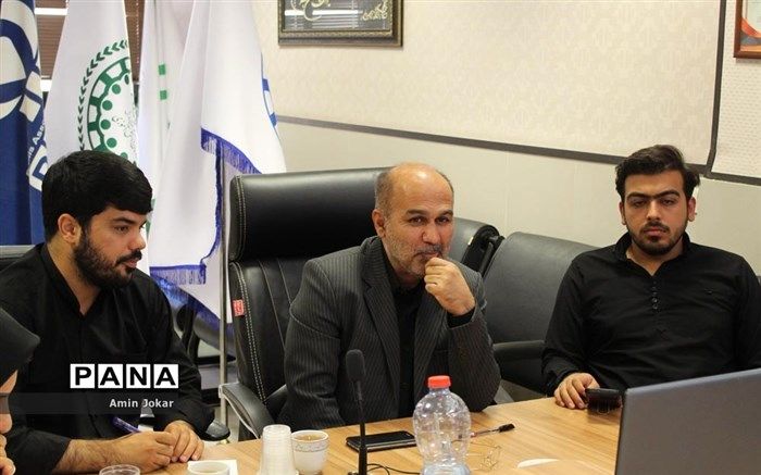 نقش خبرنگار، در دنیایی که مجاز آن بر واقعیت غلبه کرده، بسیار مهم است