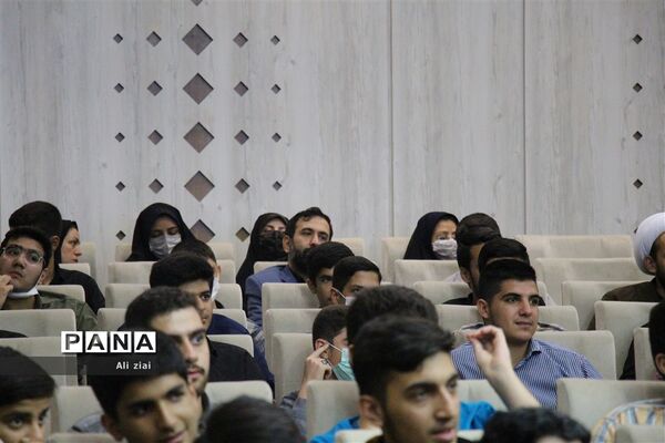افتتاحیه چهلمین دوره مسابقات قرآن، عترت و نماز