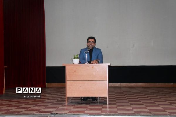 برگزاری جلسه‌ پروژه مهر و بازگشایی مدارس در کانون سمیه شهرری