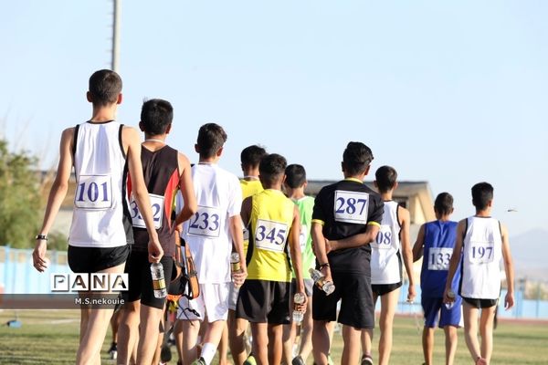 مسابقات دو و میدانی دانش‌آموزی در مرحله کشوری