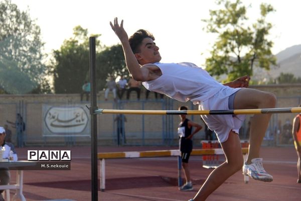 مسابقات دو و میدانی دانش‌آموزی در مرحله کشوری