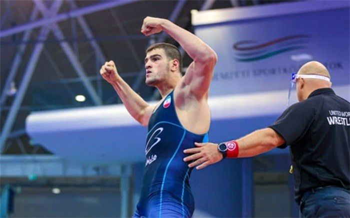 پسر جا پای پدر گذاشت؛ ظهور مدعی جدید در سنگین وزن کشتی آزاد جهان