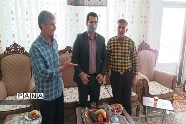 دیدار مدیر آموزش و پرورش فلاورجان با آزادگان دوران دفاع مقدس