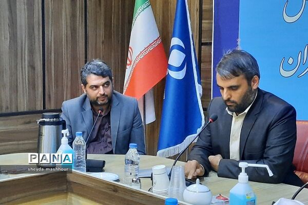 تجلیل مدیرکل آموزش و پرورش شهرستان‌های استان تهران از خبرنگاران فعال پانا