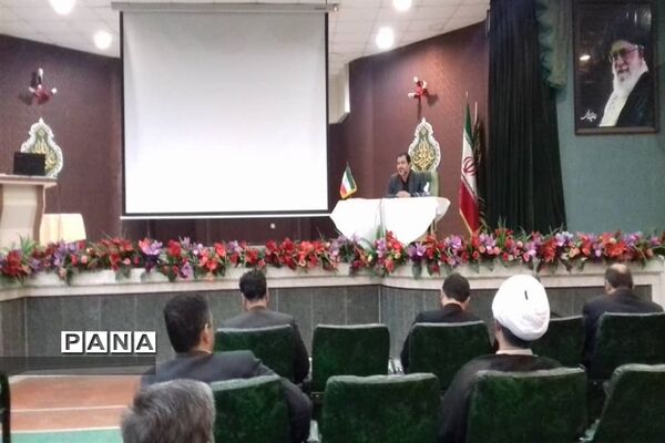 نشست هم‌اندیشی حوزه معاونت پرورشی و فرهنگی استان البرز