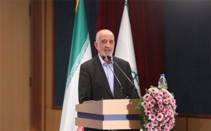 شکایت شهرداری تهران از مجموعه ورزشی انقلاب درباره قطع درختان