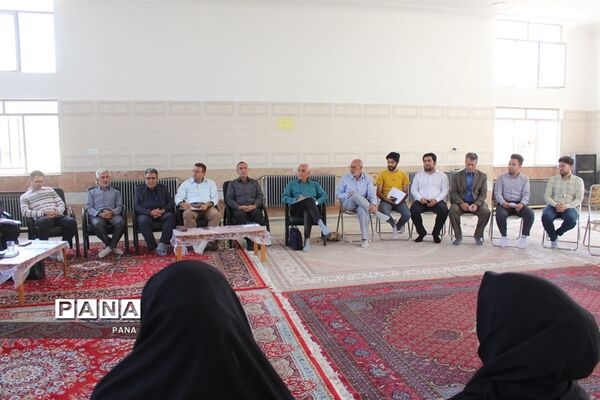 جلسه هماهنگی کمیته‌های اردوی ملی قطبی دانش‌آموزان پیشتاز قطب 5 آذربایجان غربی