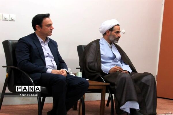 دیدار رئیس دانشگاه علمی کاربردی مازندران با نماینده ولی فقیه