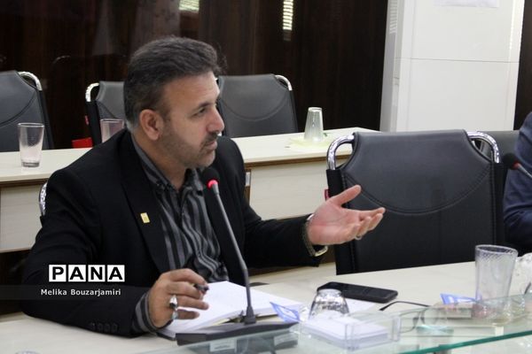 جلسه کارگروه پرورشی، فرهنگی، تربیت‌بدنی و سازمان دانش‌آموزی اداره‌کل آموزش و پرورش استان بوشهر