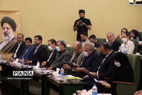 نشست خبری استاندار آذربایجان شرقی به‌مناسبت هفته دولت