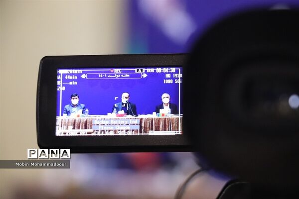 نشست خبری استاندار آذربایجان شرقی به‌مناسبت هفته دولت