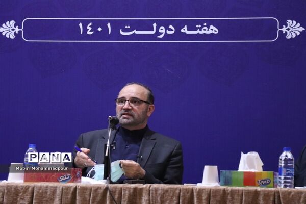 نشست خبری استاندار آذربایجان شرقی به‌مناسبت هفته دولت