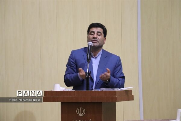 نشست خبری استاندار آذربایجان شرقی به‌مناسبت هفته دولت