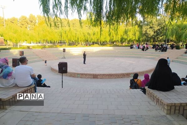 عصرانه‌های شیرین خانوادگی در پارک ایران کوچک ‌ناحیه ۳ کرج