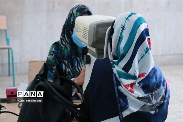 برگزاری اردوی جهادی پزشکی دبیرستان شهید‌بهایی در شهرستان رباط‌کریم