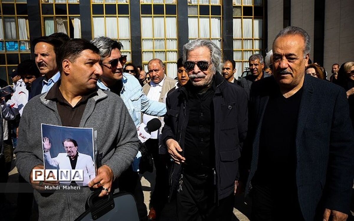 ماجرای عجیب از مرد هزار حنجره ایران؛ به خاطر پرسپولیس دعوا و با دوستان استقلالی‌اش قطع رابطه می‌کرد!