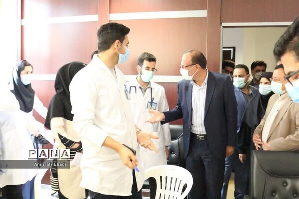 تجلیل از پزشکان توسط فرماندار شهرستان میاندورود