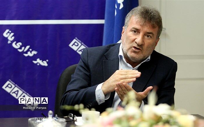وزیر علوم مخالف بومی‌گزینی است