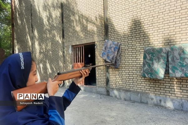 برگزاری اردوی تربیتی مثبت هشتادی‌ها با حضور دانش‌آموزان قرچک