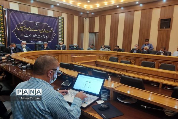نشست خبری استاندار فارس به‌مناسبت هفته دولت