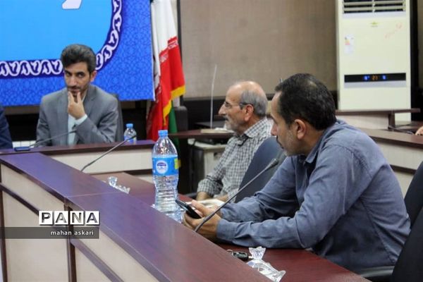 نشست فرماندار گلوگاه با خبرنگاران و اصحاب رسانه