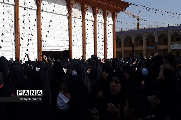 مراسم تشییع پیکر دو شهید جوان امنیت در حرم مطهر شاهچراغ (ع)