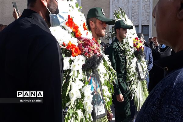 مراسم تشییع پیکر دو شهید جوان امنیت در حرم مطهر شاهچراغ (ع)