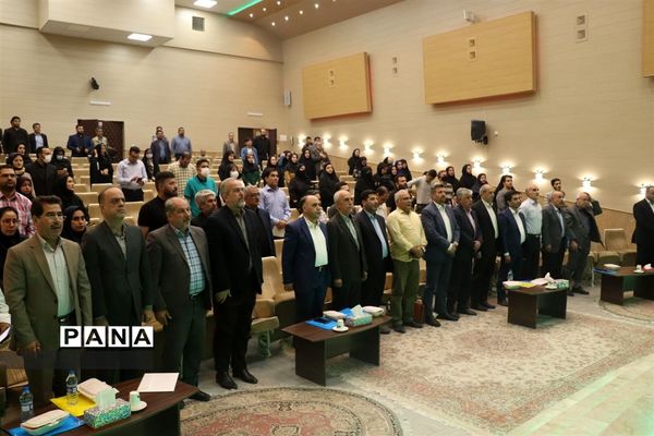 نشست مطبوعاتی مدیرکل جهاد کشاورزی آذربایجان شرقی با اصحاب رسانه