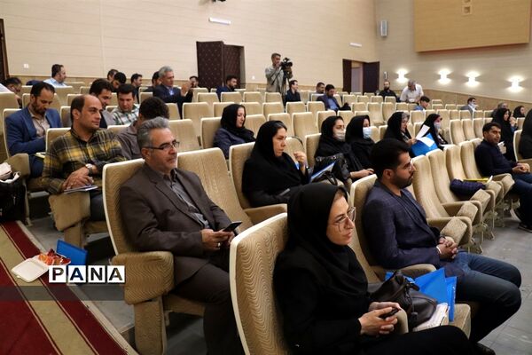 نشست مطبوعاتی مدیرکل جهاد کشاورزی آذربایجان شرقی با اصحاب رسانه