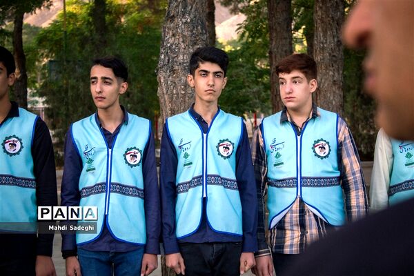 روز دوم اردوی قطبی اعضای سازمان دانش‌آموزی در اصفهان