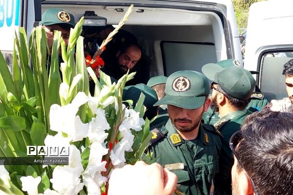 تشییع و تدفین دو شهید جوان امنیت در شیراز