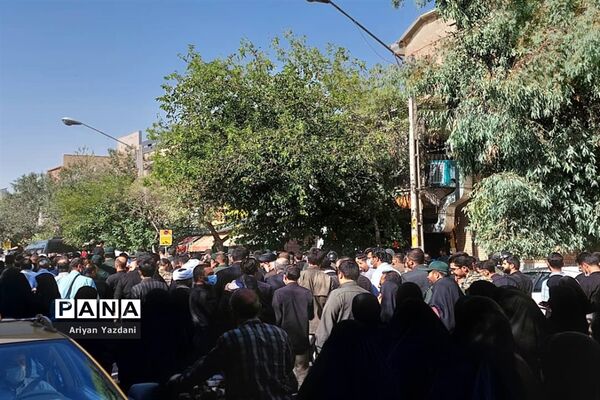 تشییع و تدفین دو شهید جوان امنیت در شیراز