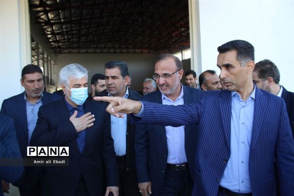 بازدید وزیر ورزش و جوانان از سالن امام رضا(ع) سورک