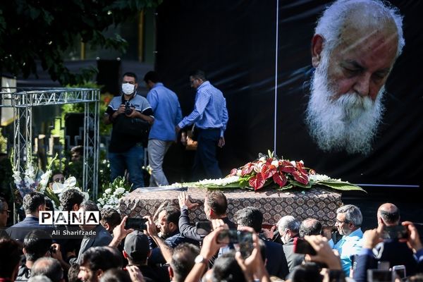 مراسم تشییع پیکر هوشنگ ابتهاج