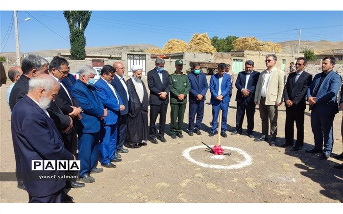 کلنگ‌زنی ساخت  سالن ورزشی دهستان آذغان اهر