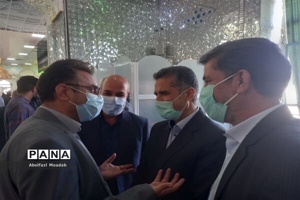 میز خدمت مسئولان کاشمر در نماز جمعه