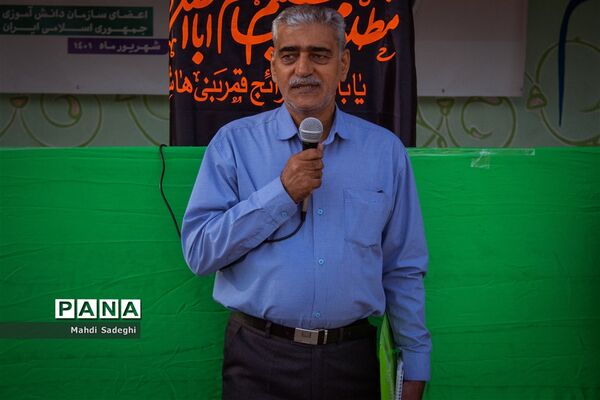 صبحگاه دومین روز اردوی قطبی اعضای سازمان دانش‌آموزی