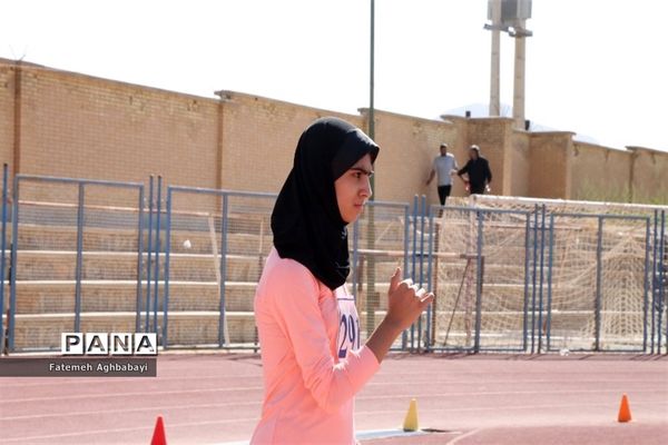 برگزاری روز سوم مسابقات دانش‌آموزی دختر سراسر کشور در شهرکرد