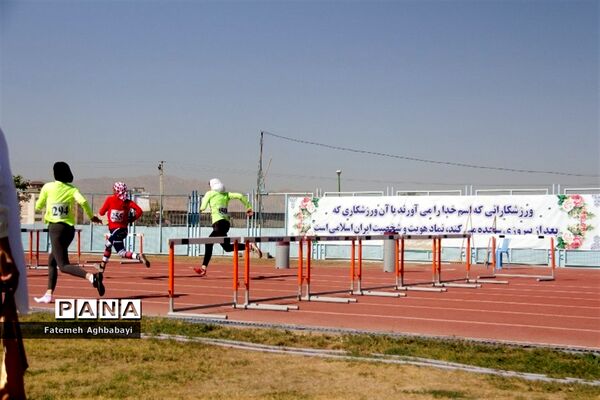 برگزاری روز سوم مسابقات دانش‌آموزی دختر سراسر کشور در شهرکرد