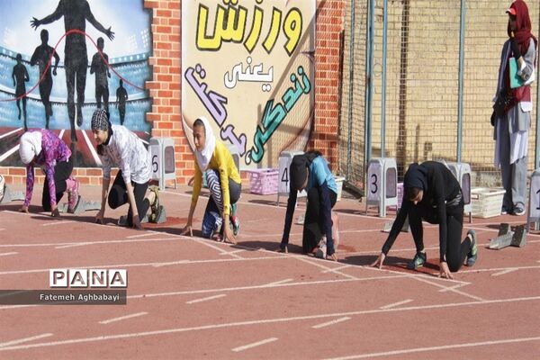 برگزاری روز سوم مسابقات دانش‌آموزی دختر سراسر کشور در شهرکرد