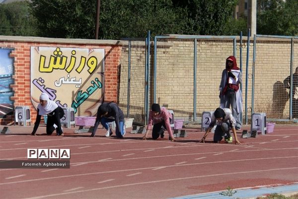 برگزاری روز سوم مسابقات دانش‌آموزی دختر سراسر کشور در شهرکرد