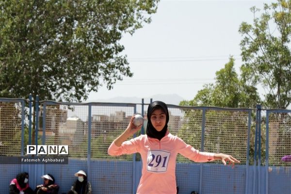 برگزاری روز سوم مسابقات دانش‌آموزی دختر سراسر کشور در شهرکرد