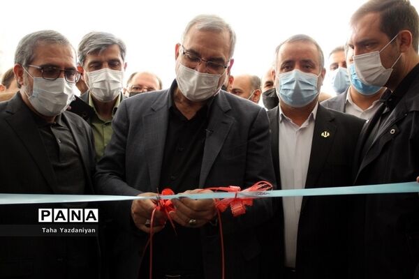سفر وزیر بهداشت به سمنان