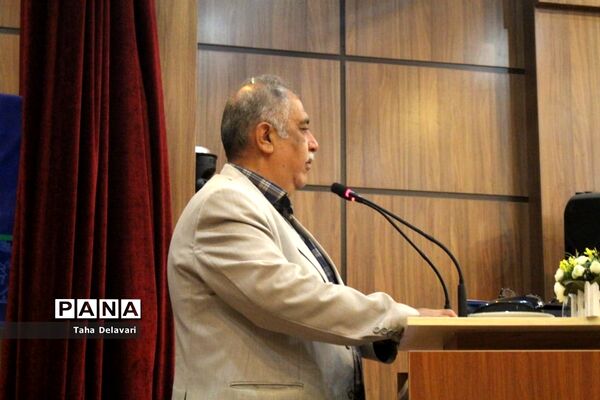 برگزاری دوره آموزش خبرنویسی در اردوی قطبی اعضای سازمان دانش‌آموزی
