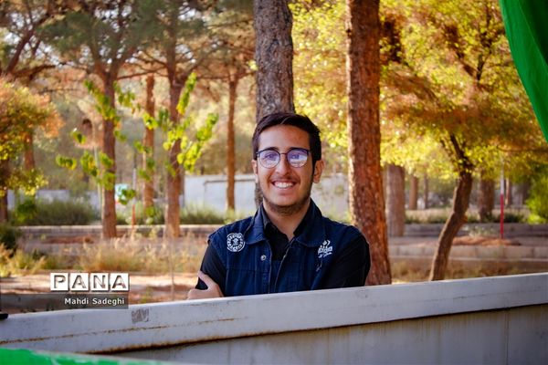 صبحگاه آخرین روز از اردوی قطبی دانش‌آموزان عضو سازمان دانش‌آموزی در اصفهان