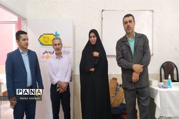 حضور دانش‌آموزان در کلاس‌های آموزشی اردوی قطبی در گلستان